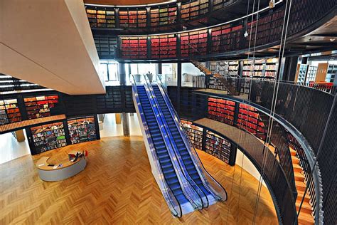 First glimpse inside Birmingham's new £188m library | Express & Star