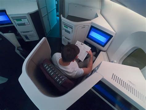 REVIEW: JAL - Business Class - B789 (Sky Suite III) - Jakarta (CGK) to ...