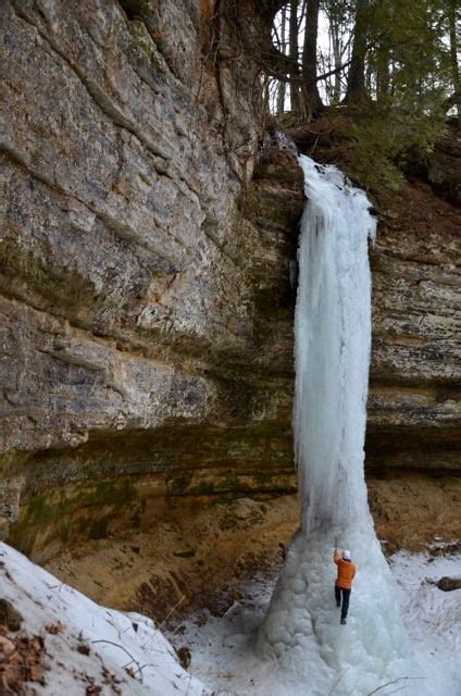 Ice Climbing at the Pictured Rocks National Lakeshore - Awesome Mitten