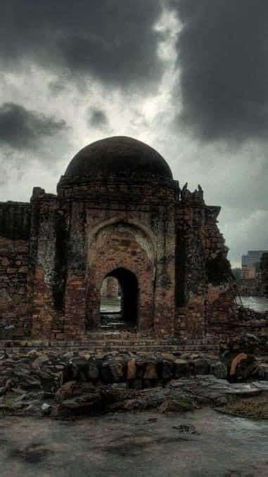 7 Most Haunted Places In India