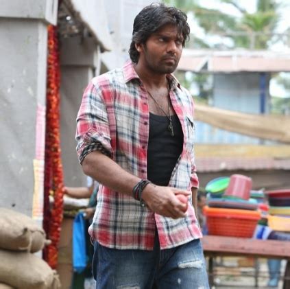 Director Vishnuvardhan's Yatchan teaser to release today evening, May ...