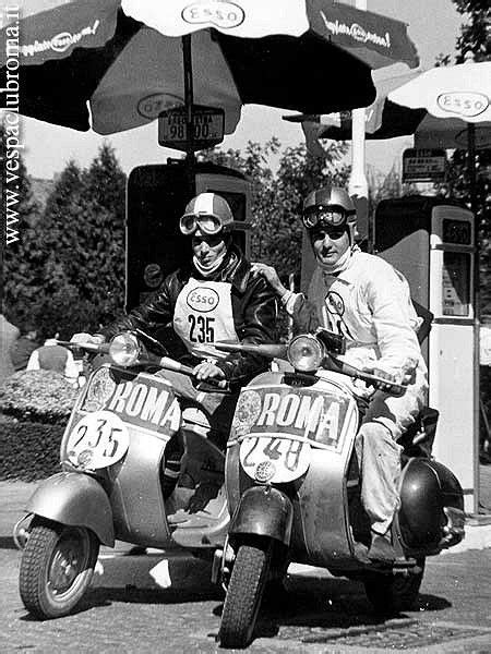 Vespa race shot 2 | Vespa vintage, Vespa, Vespa models