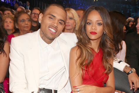 Rihanna + Chris Brown Are Still Together and Still Dysfunctional [PHOTO]