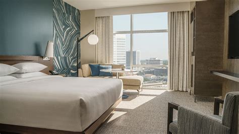 Hyatt Regency Houston Galleria – Beautiful Luxury Hotel Near the Galleria Mall