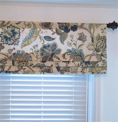 Diy Faux Roman Shades Valance : Faux Roman Shade Valance Tutorial : Love the roman shade look ...