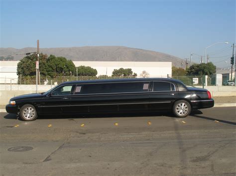 SF 10-Passenger Limousine - San Francisco Limo Services