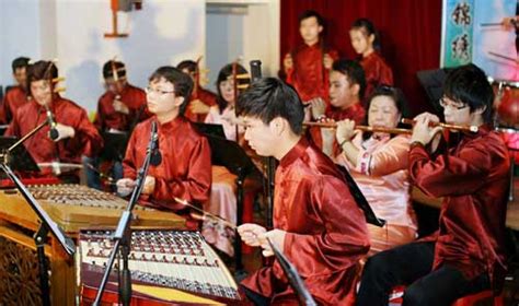 Chinese orchestra lives on for all