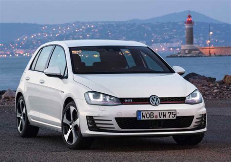 2014 Volkswagen Golf GTI Review, Specs, Pictures, MPG & Price