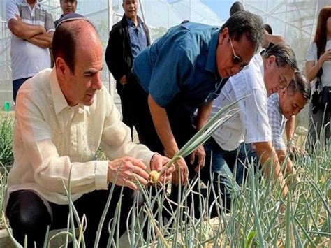 Tarlac showcases success of Smart Agriculture Center