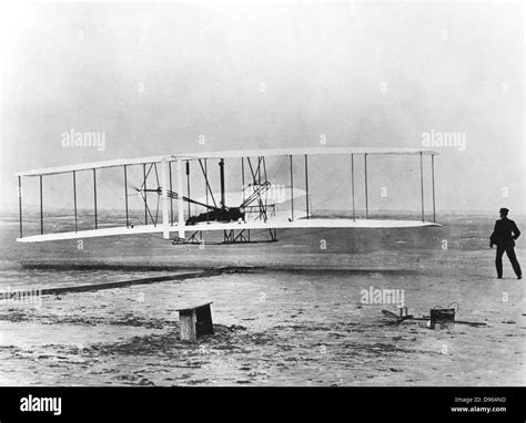 The first powered flight, December 17 1903, Kitty Hawk, North Stock Photo: 57298457 - Alamy