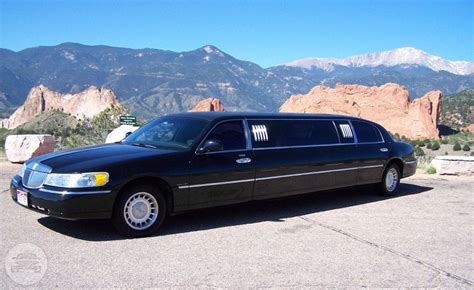 Lincoln Limousine | A Ride in Luxury: online reservation