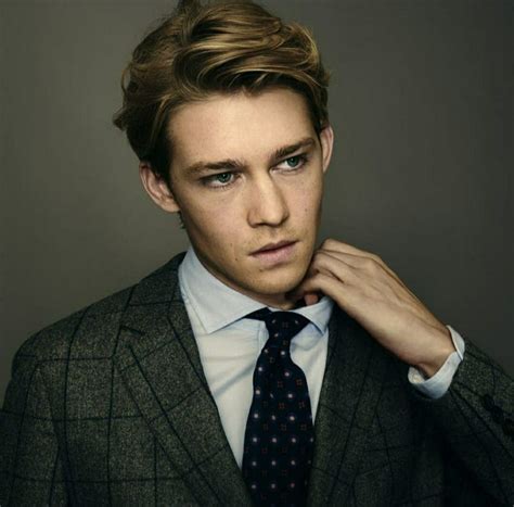 Joe Alwyn Photoshoot | Photoshoot, Joes, Character inspiration