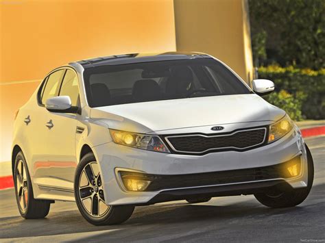 Kia Optima Hybrid (2011) - pictures, information & specs