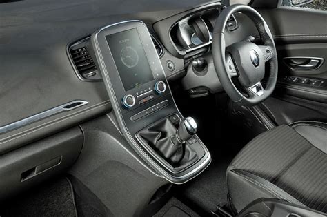 Renault Scenic Interior, Sat Nav, Dashboard | What Car?