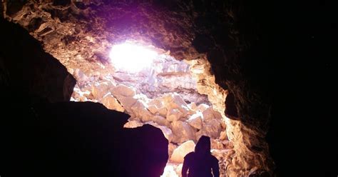 Utah Caves: Snow Canyon Lava Tubes