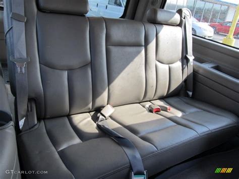 2006 Chevrolet Suburban LT 2500 4x4 Interior Color Photos | GTCarLot.com