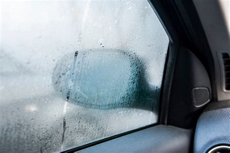 Why Do Car Windows Fog Up? | Tips for Clearing Up Foggy Windows