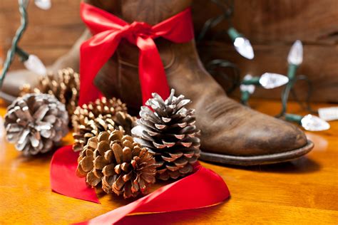 Homemade Cowboy Christmas Decorations (with Pictures) | eHow