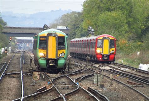 Three Bridges station, West Sussex | It's red versus green i… | Flickr