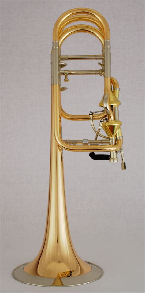 E-bass trombone with F- and D/Db-attachment, axial-valves