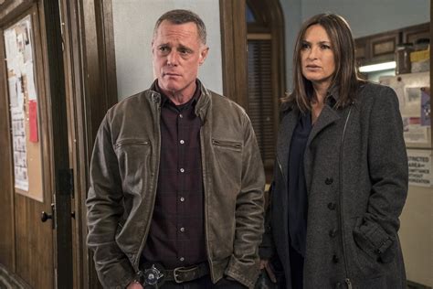 ‘Law & Order: SVU’ 17×14 Recap: Serial Killer Crossover | | Observer