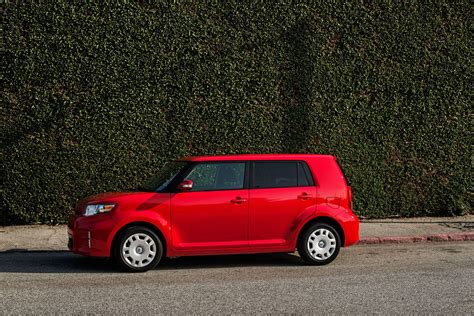 Scion Xb 2015 - International Price & Overview