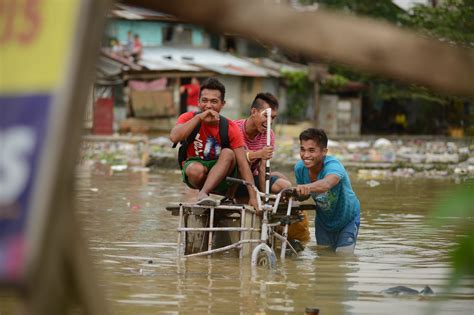 Alerts lifted as Marikina River water level goes down