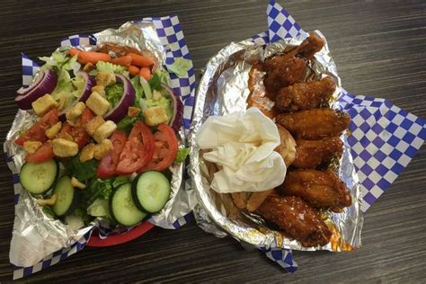 Popular San Antonio chicken restaurant Wayne’s Wings starts New Year in ...