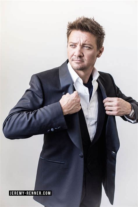 Jeremy Renner - August Man Photoshoot - 2016 - Jeremy Renner Foto ...