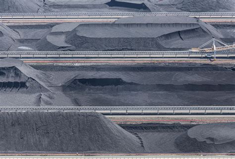 Coal Mine_6078 – Fubiz Media