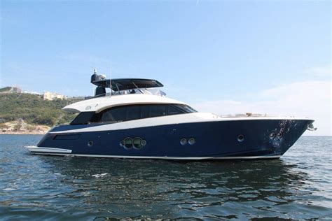 5 Most Popular Boat Or Yacht Types In Hong Kong - The 2020 Guide.