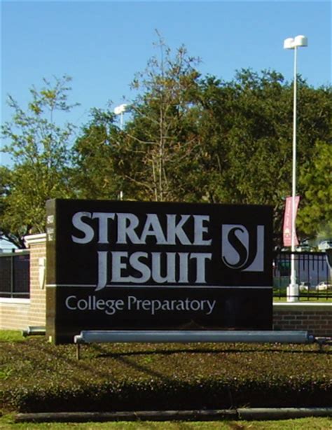 Strake Jesuit College Preparatory Reunions - Houston, TX - Classmates