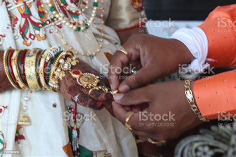 Indian Wedding Customs Stock Photo - Download Image Now - Adult, Adults Only, Beauty - iStock