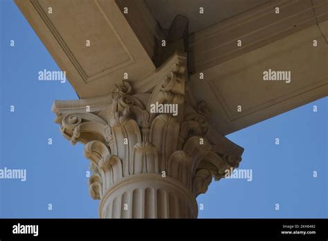 Corinthian Column Capitals at a large Texas University Stock Photo - Alamy