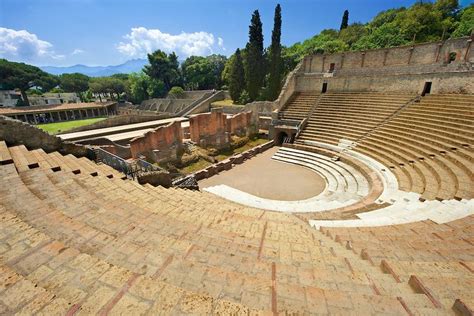 The Roman Great Theatre of Pompeii. Seating up to 5000 spectators the theatre… | Pompeii italy ...