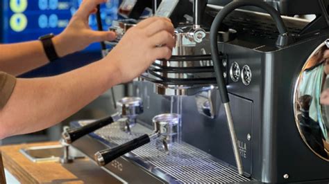 Cleaning The Espresso Machine: How Its Done - Blog Dalla Corte