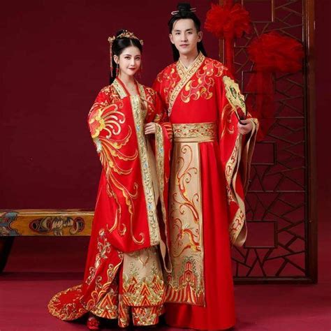 Bridal Dress Inspiration from China | Chinese wedding dress traditional, Traditional chinese ...