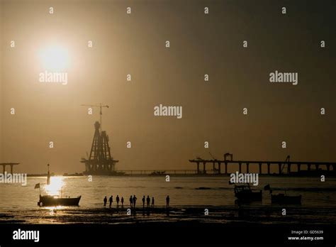 Construction of Bandra Worli Sea Link Stock Photo - Alamy