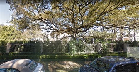 PHOTO: Joel Osteen’s $10.5 Million River Oaks Mansion | Heavy.com