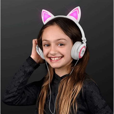 Light Up Cat Ears Headphones | Deluxe