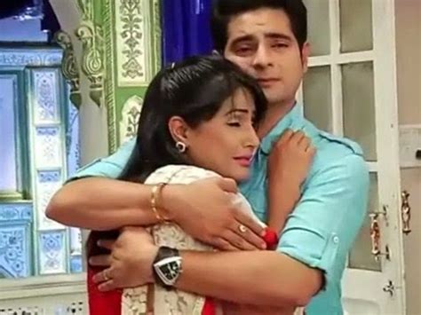 Yeh Rishta Kya Kehlata Hai:Emotional Akshara and Naitik leaves ...