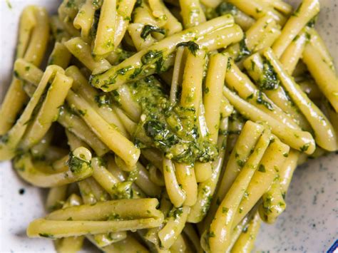 √ Pesto Alla Genovese Pasta