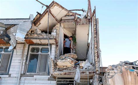 Hundreds killed as earthquake strikes Middle East Photos - ABC News