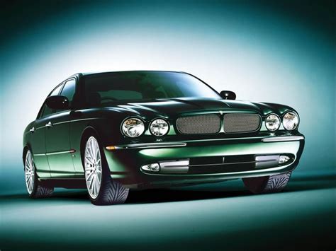 JAGUAR XJ - Review and photos