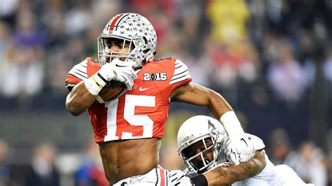 Fans won't see Ezekiel Elliott's abs unless the ban on crop-top jerseys is overturned. | ESPN ...