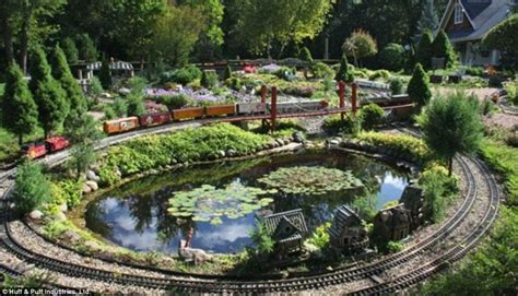 Thousands flock to tour 'Train Lady's' massive model locomotive filled ...