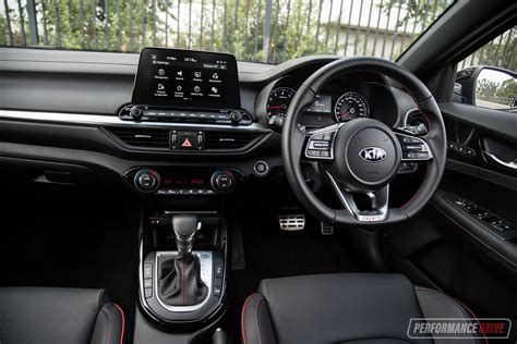 2019 Kia Cerato GT hatch review (video) – PerformanceDrive