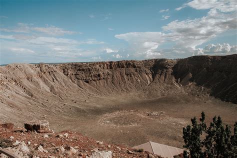 The Best Preserved Meteorite Crater on Earth - Escape With Vagary