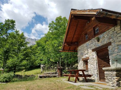 Cabin in the Alps, Italy : CozyPlaces