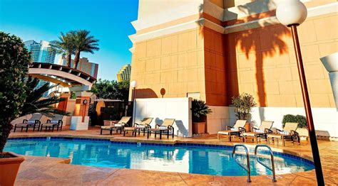 Las Vegas Marriott Pool: Pictures & Reviews - Tripadvisor